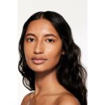 Base per Trucco Fluida Shiseido Revitalessence Skin Glow Nº 410 30 ml