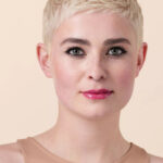 Olio per Labbra Catrice Glossin' Glow Nº 040 Glossip Girl Nº 040-Glossip Girl 4 ml