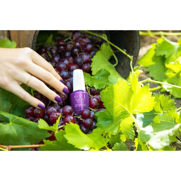 Correttore Viso Opi Nature Strong Achieve Grapeness 15 ml